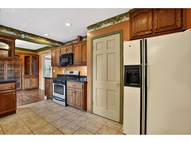 1210 Se 57TH Ave, Portland, OR 97215