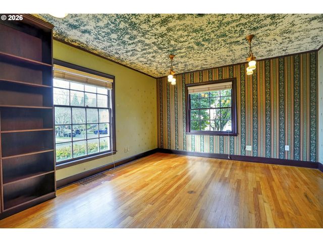 1210 Se 57TH Ave, Portland, OR 97215