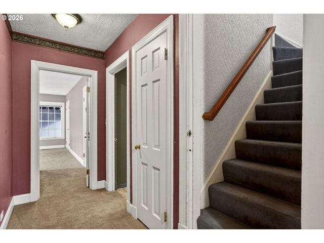 1210 Se 57TH Ave, Portland, OR 97215