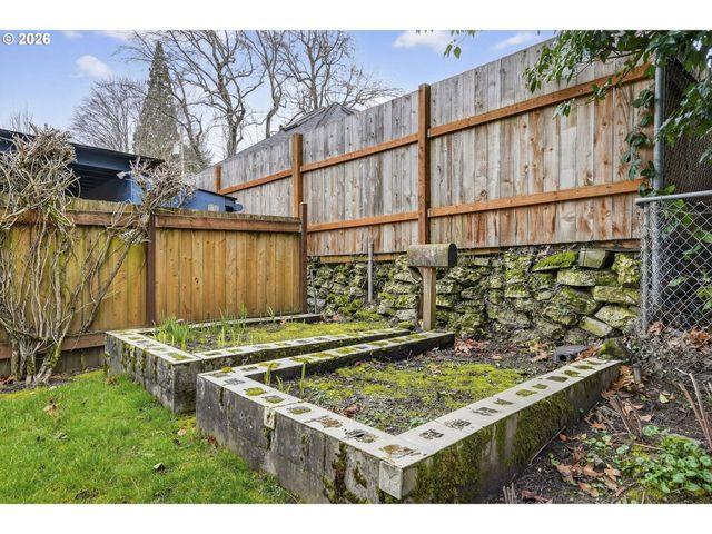 1210 Se 57TH Ave, Portland, OR 97215