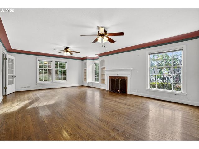 1210 Se 57TH Ave, Portland, OR 97215