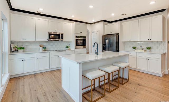 2842 STOKELY HL, San Antonio, TX 78258