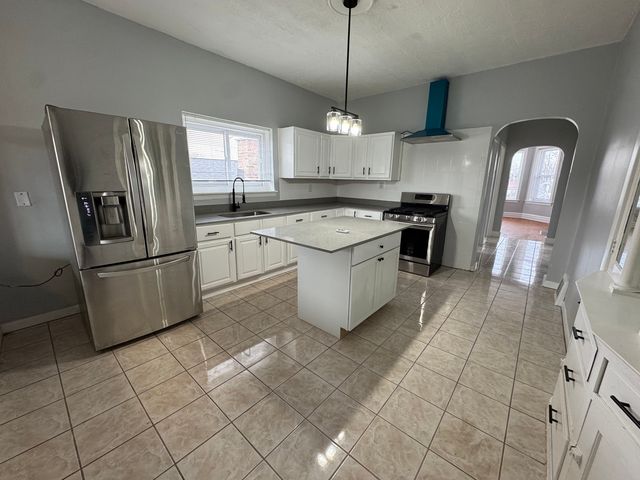 2329 S Austin Boulevard 2, Cicero, IL 60804