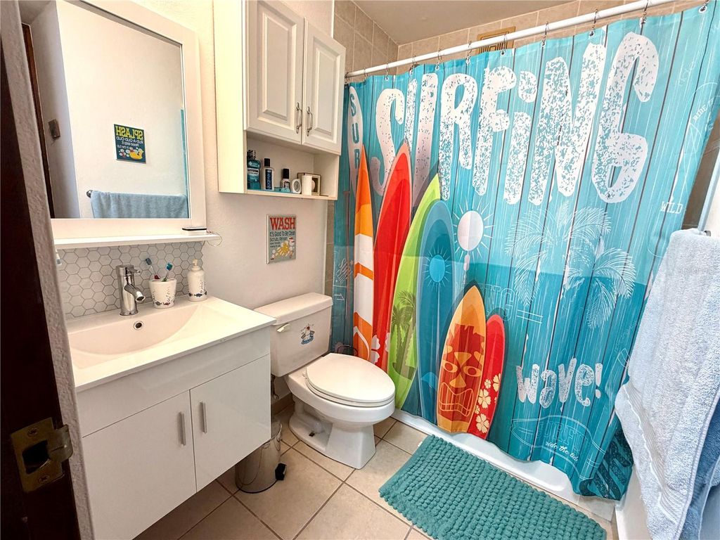 Image 11 of property listing at Medianía Alta COSTAMAR BEACH VILLAGE SE 304, Loiza, PR 00772