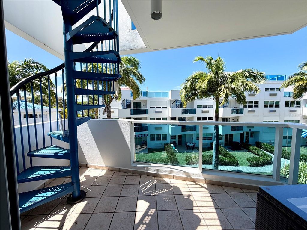 Image 13 of property listing at Medianía Alta COSTAMAR BEACH VILLAGE SE 304, Loiza, PR 00772