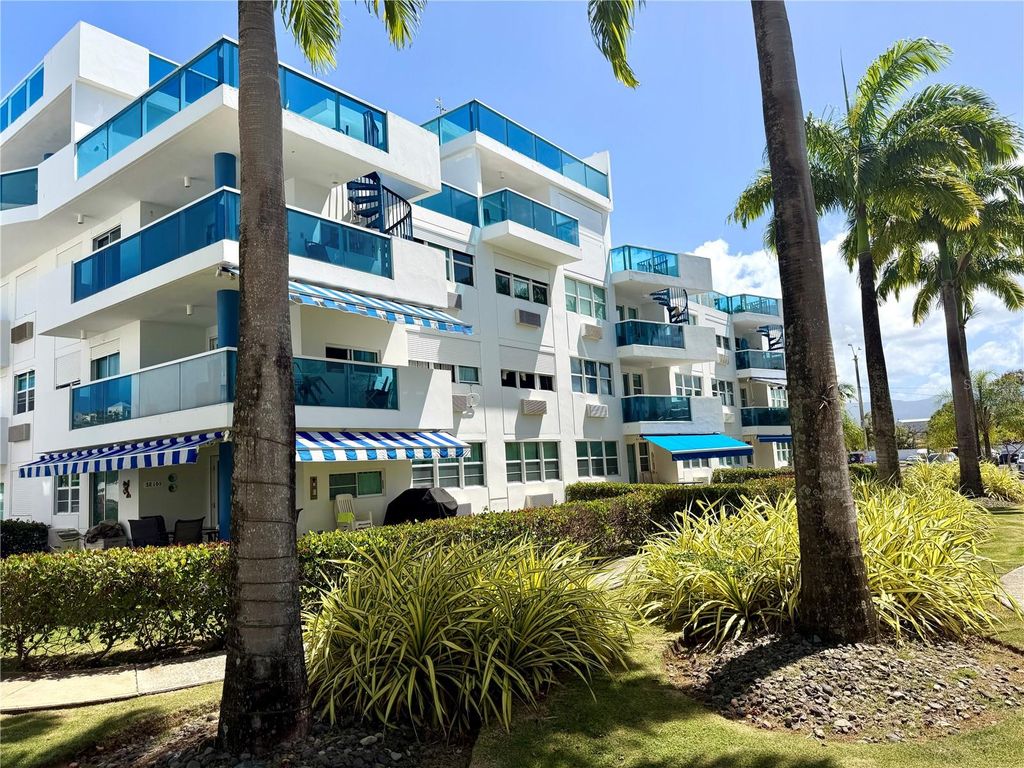 Image 3 of property listing at Medianía Alta COSTAMAR BEACH VILLAGE SE 304, Loiza, PR 00772