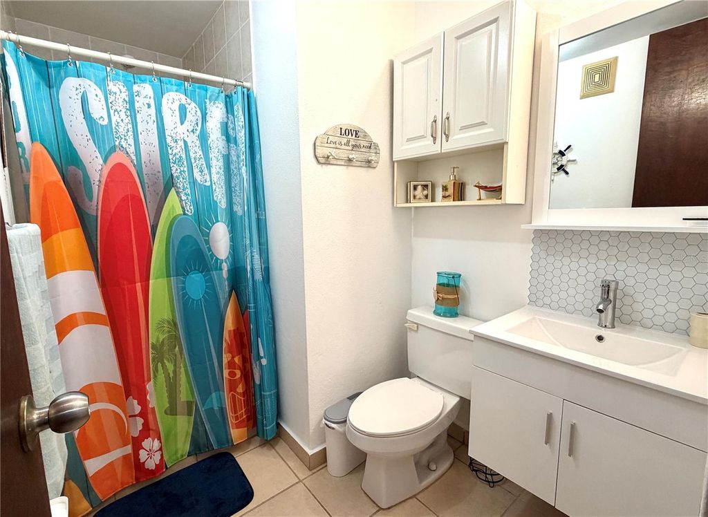 Image 9 of property listing at Medianía Alta COSTAMAR BEACH VILLAGE SE 304, Loiza, PR 00772