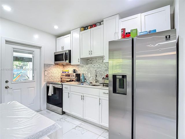 10045 SW 172nd St, Miami, FL 33157