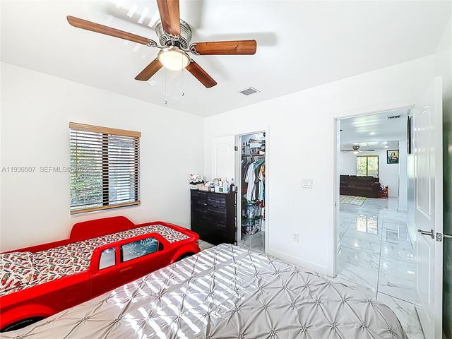 10045 SW 172nd St, Miami, FL 33157