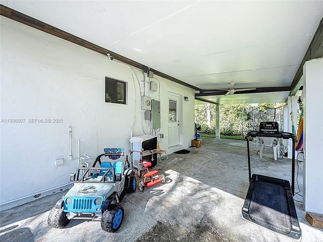 10045 SW 172nd St, Miami, FL 33157