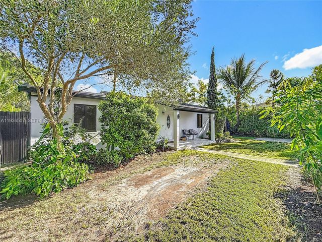 10045 SW 172nd St, Miami, FL 33157