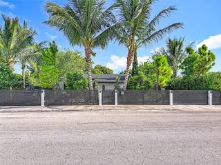 10045 SW 172nd St, Miami, FL 33157
