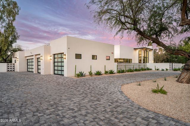 6748 E BERNEIL Lane, Paradise Valley, AZ 85253