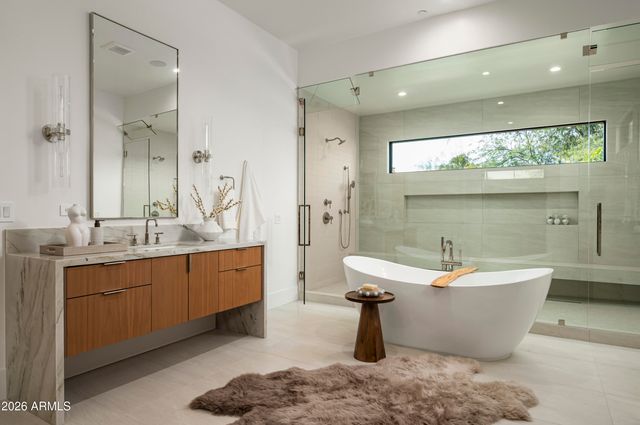 6748 E BERNEIL Lane, Paradise Valley, AZ 85253