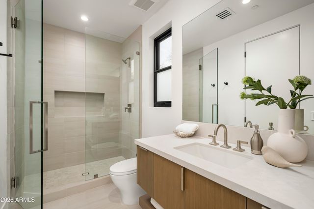 6748 E BERNEIL Lane, Paradise Valley, AZ 85253