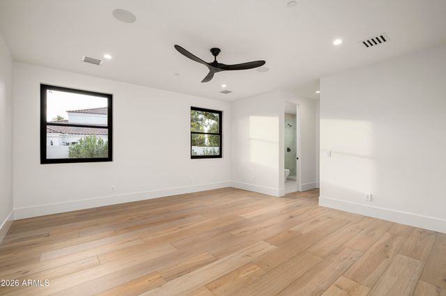 6748 E BERNEIL Lane, Paradise Valley, AZ 85253