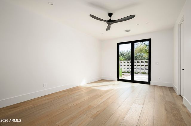 6748 E BERNEIL Lane, Paradise Valley, AZ 85253