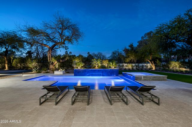 6748 E BERNEIL Lane, Paradise Valley, AZ 85253