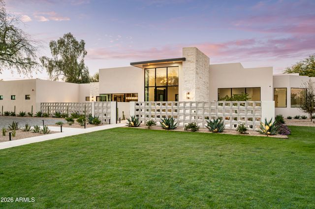 6748 E BERNEIL Lane, Paradise Valley, AZ 85253