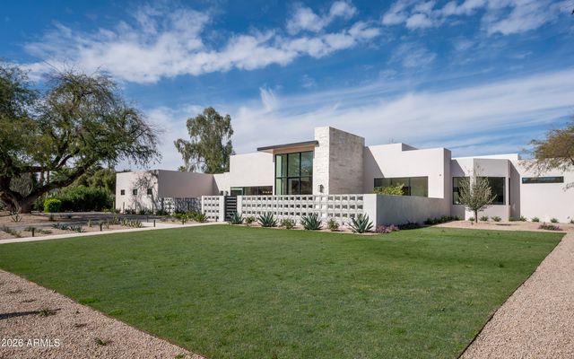 6748 E BERNEIL Lane, Paradise Valley, AZ 85253