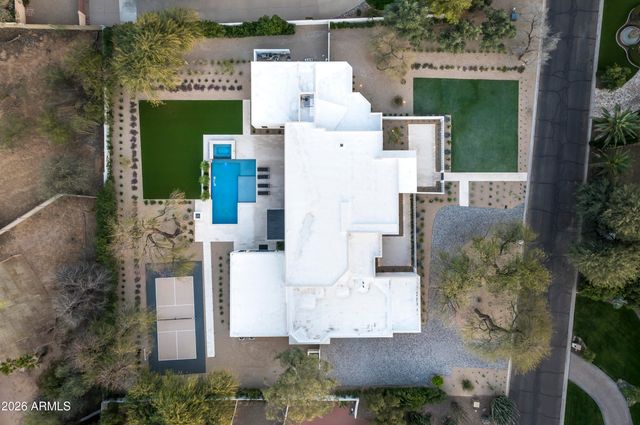 6748 E BERNEIL Lane, Paradise Valley, AZ 85253