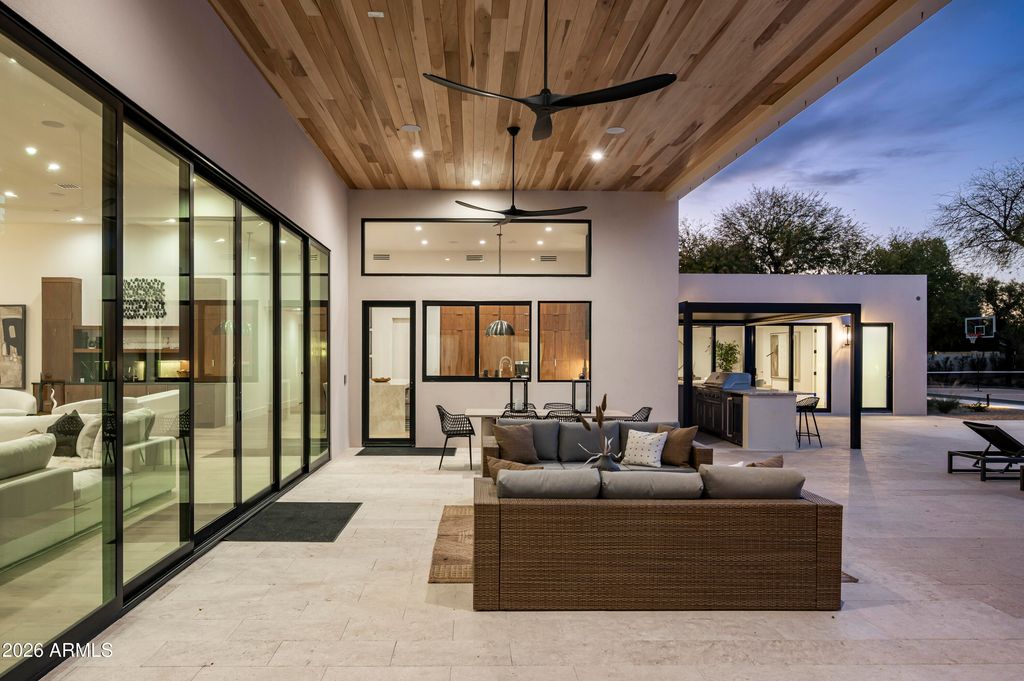 Image 51 of property listing at 6748 E BERNEIL Lane, Paradise Valley, AZ 85253