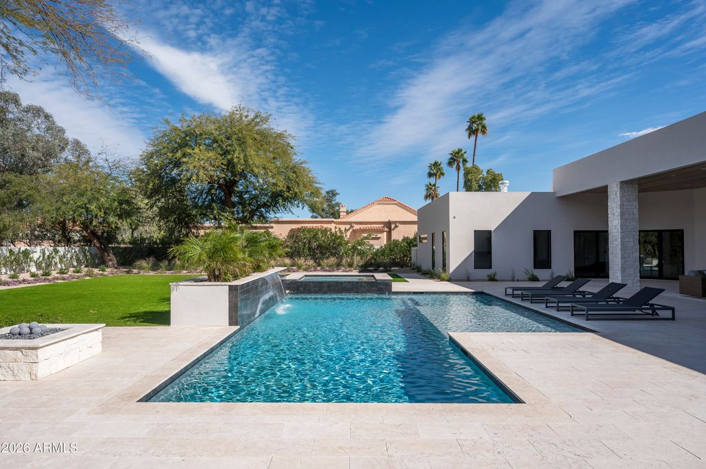 Image 74 of property listing at 6748 E BERNEIL Lane, Paradise Valley, AZ 85253