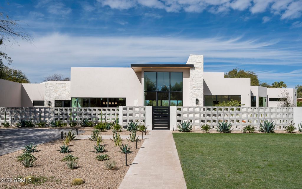 Image 78 of property listing at 6748 E BERNEIL Lane, Paradise Valley, AZ 85253