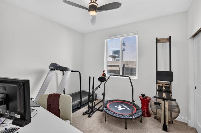 5009 Moonraker Ln, Roseville, CA 95747