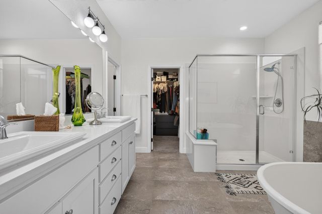 5009 Moonraker Ln, Roseville, CA 95747