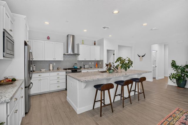 5009 Moonraker Ln, Roseville, CA 95747