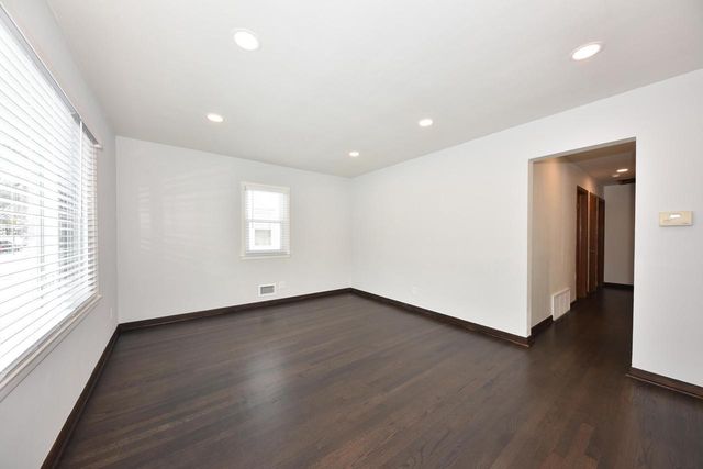 4314 N 68th STREET, Milwaukee, WI 53216