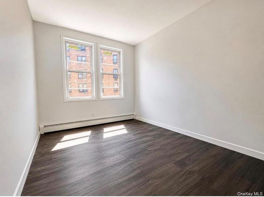 5712 Xenia St, Corona, NY 11368 — photo 3