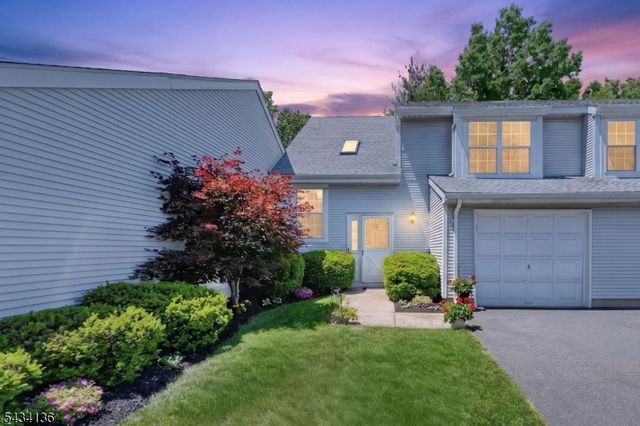 147 Picadilly Pl, Franklin Twp., NJ 08873