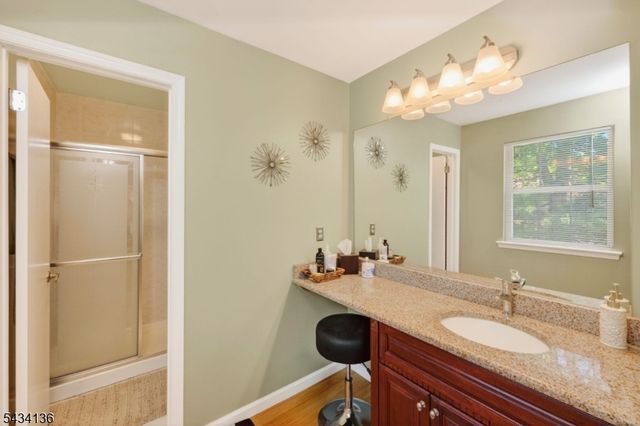 147 Picadilly Pl, Franklin Twp., NJ 08873