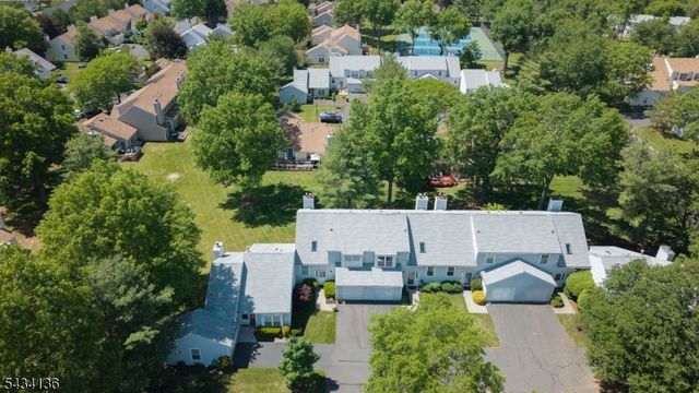 147 Picadilly Pl, Franklin Twp., NJ 08873