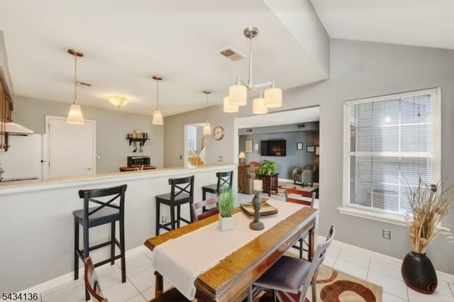 147 Picadilly Pl, Franklin Twp., NJ 08873