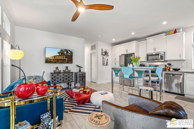 256 Lei Drive, Palm Springs, CA 92264