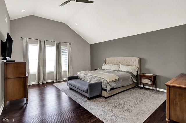 6412 Silver Maple Way, Zionsville, IN 46077