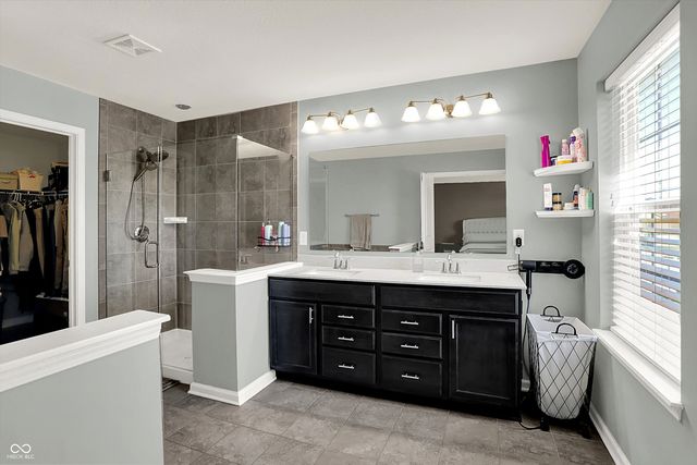 6412 Silver Maple Way, Zionsville, IN 46077