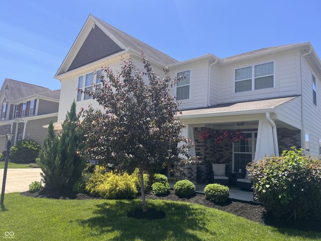 6412 Silver Maple Way, Zionsville, IN 46077