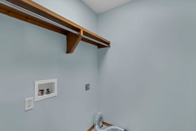 805 N Bay Country, Wichita, KS 67235