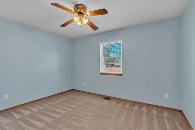 805 N Bay Country, Wichita, KS 67235