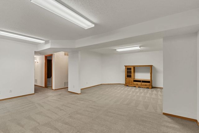 805 N Bay Country, Wichita, KS 67235