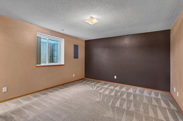 805 N Bay Country, Wichita, KS 67235