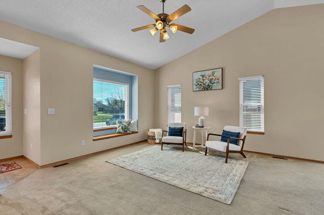 805 N Bay Country, Wichita, KS 67235