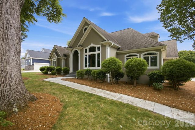 242 Mallard Way, Mooresville, NC 28117