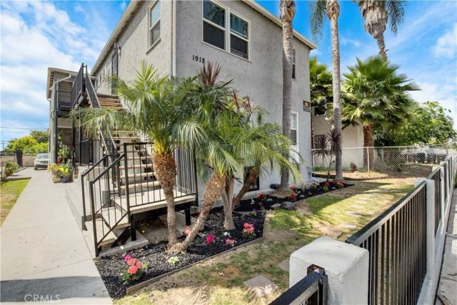 1918 W 35th Street, Los Angeles, CA 90018