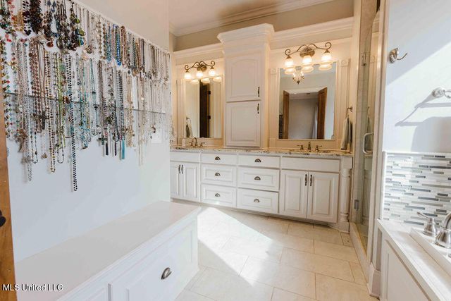 105 Bristol Drive, Madison, MS 39110