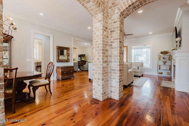 105 Bristol Drive, Madison, MS 39110